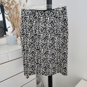 Rickie Freeman Teri Jon | Black and White Pencil Skirt, Zip Closure, Size 4